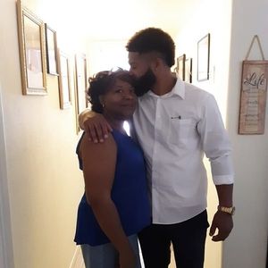 Meet your Posher, Barbara torres